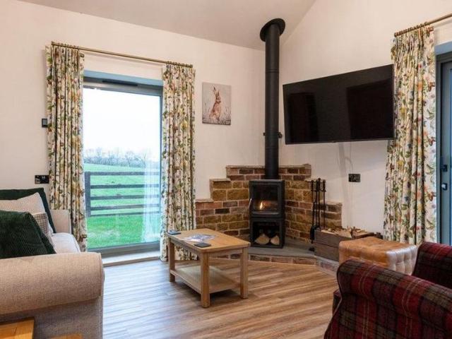 1 bedroom cottage to rent