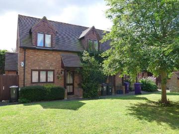 1 bedroom cottage to rent