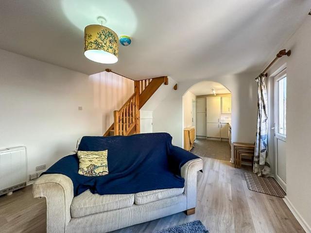1 bedroom cottage to rent