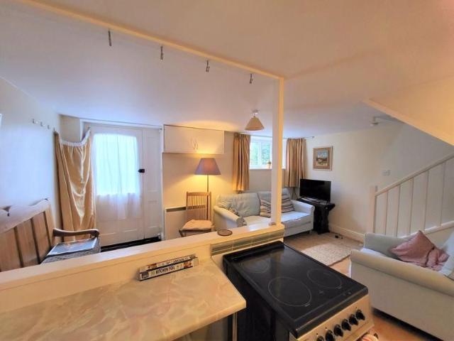1 bedroom cottage to rent