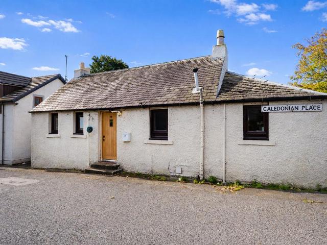 1 bedroom cottage for sale