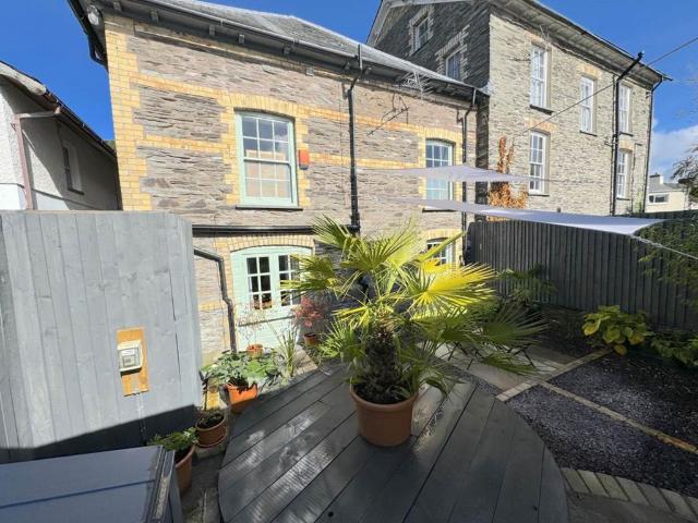 1 bedroom cottage for sale