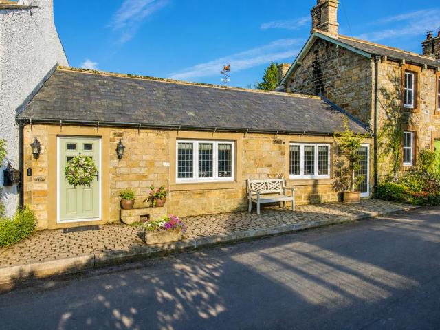 1 bedroom cottage for sale