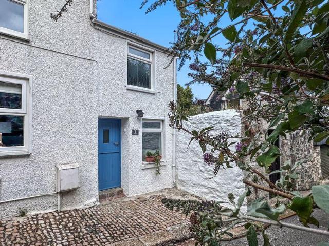 1 bedroom cottage for sale