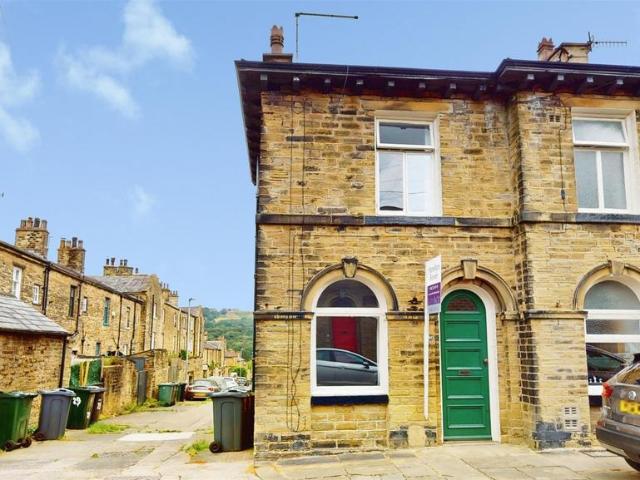 1 bedroom cottage for sale