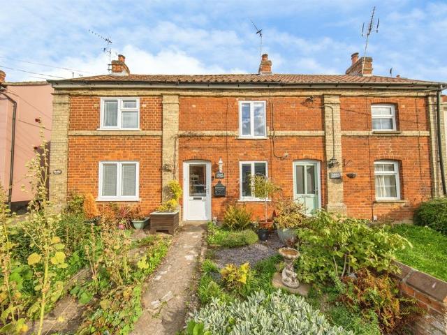 1 bedroom cottage for sale