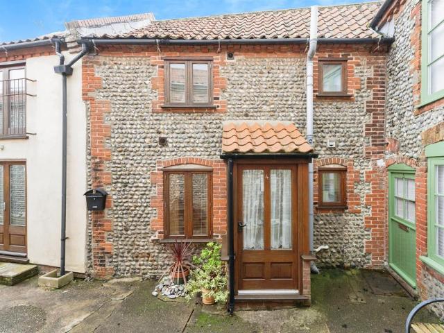 1 bedroom cottage for sale