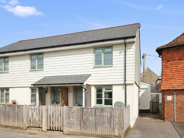 1 bedroom cottage for sale