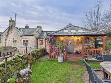 1 bedroom cottage for sale