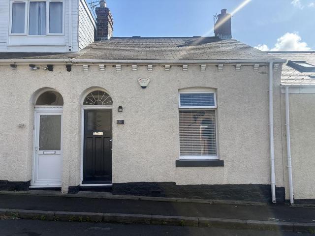1 bedroom cottage for sale