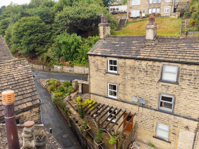 1 bedroom cottage for sale