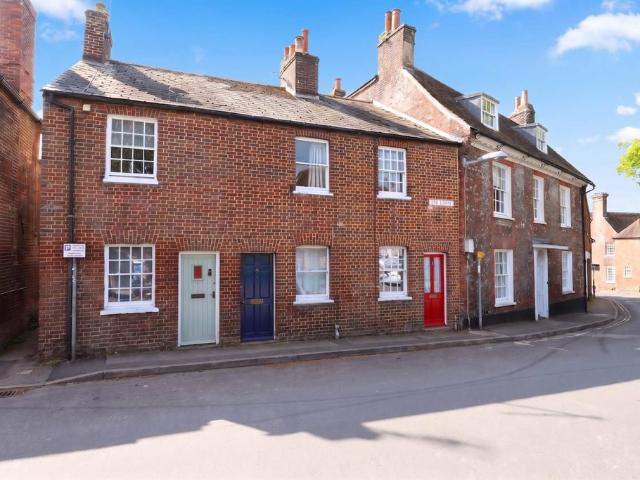 1 bedroom cottage for sale