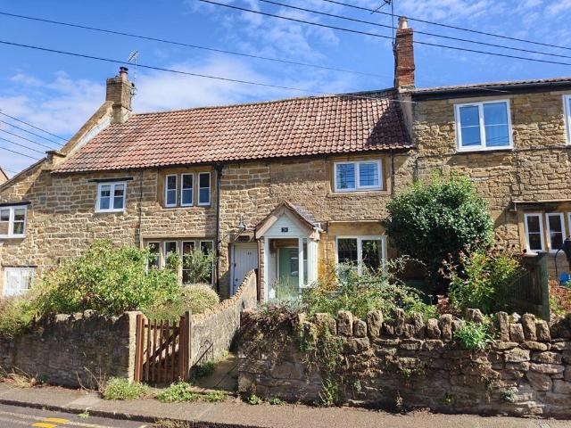 1 bedroom cottage for sale