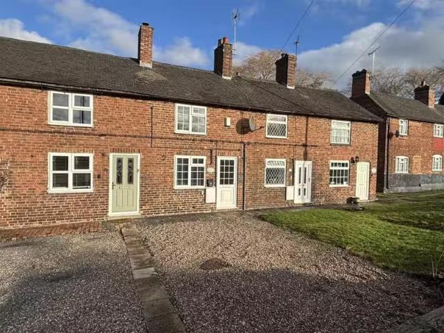 1 bedroom cottage for rent in Ticknall Road, Hartshorne, Swadl.