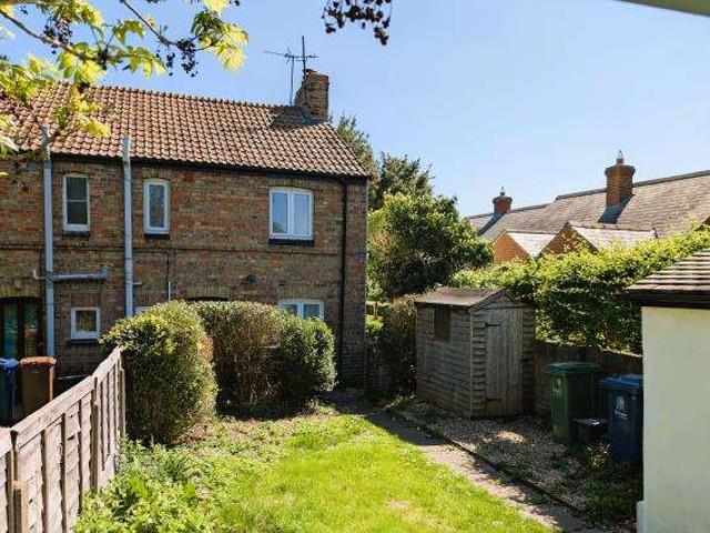 1 Bedroom Cottage House