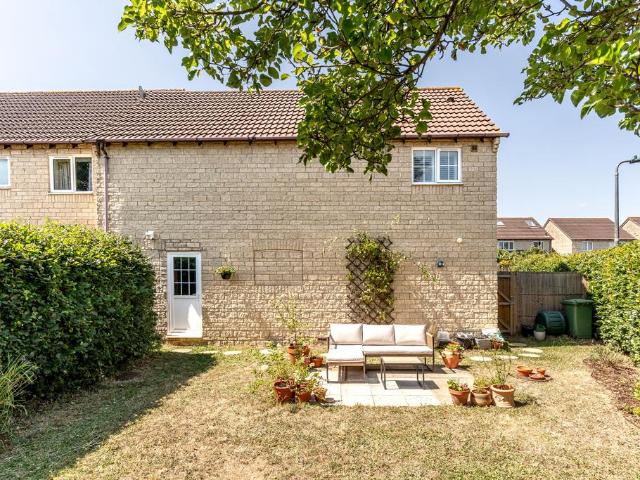 1 bedroom coach house for sale