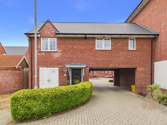 1 bedroom coach house for sale