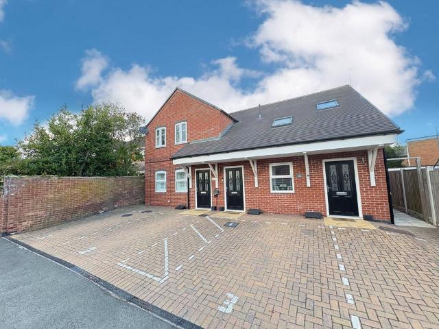 1 bedroom coach house for sale