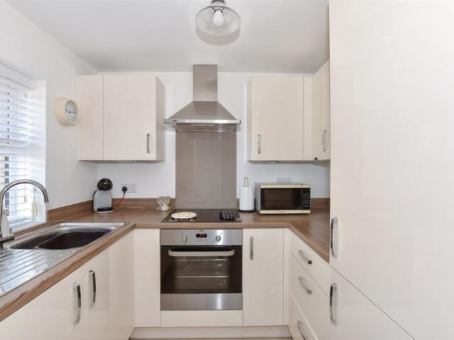 1 bedroom coach house for sale