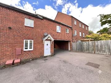 1 bedroom coach house for sale