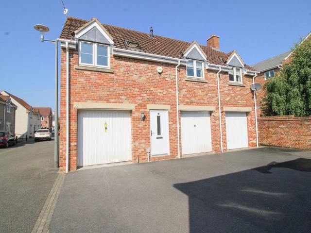 1 bedroom coach house for sale