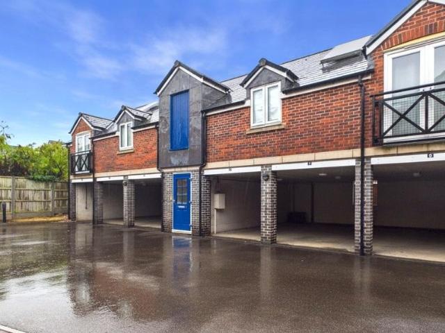 1 bedroom coach house for sale