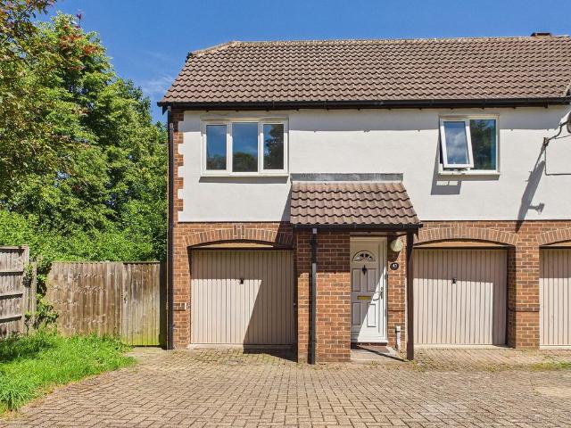 1 bedroom coach house for sale