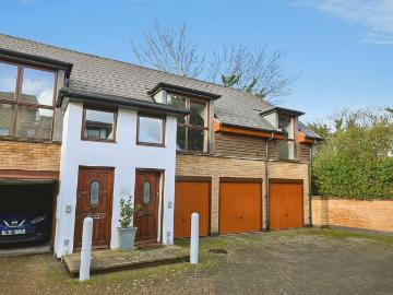 1 bedroom coach house for sale