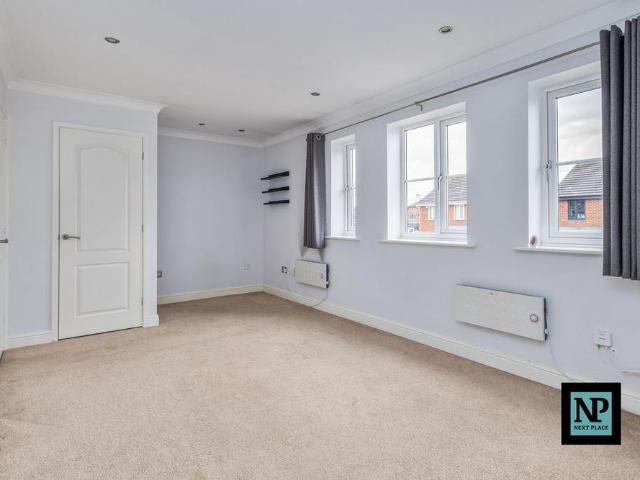 1 bedroom coach house to rent