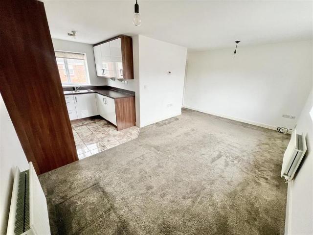 1 bedroom coach house to rent