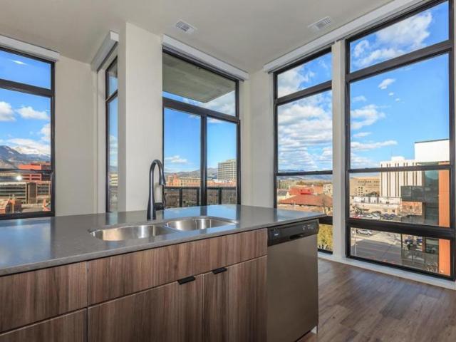 1 bedroom, Colorado Springs CO 80903 105194575