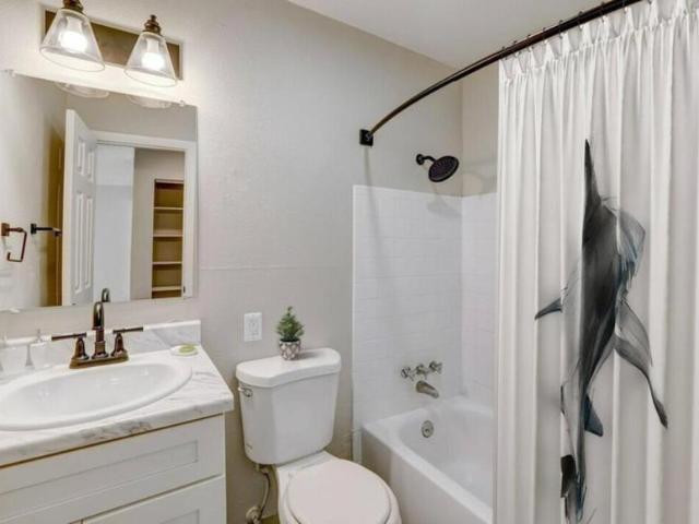 1 bedroom, Colorado Springs CO 80909 105195632