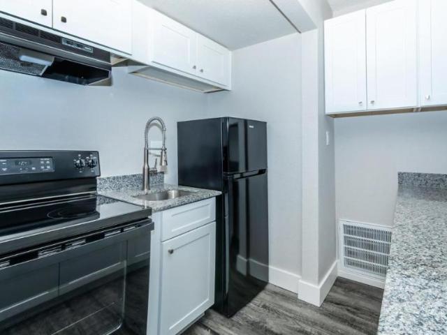 1 bedroom, Colorado Springs CO 80910 105195582