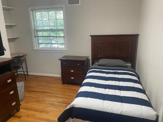 1 bedroom, College Park MD 20740 106113820