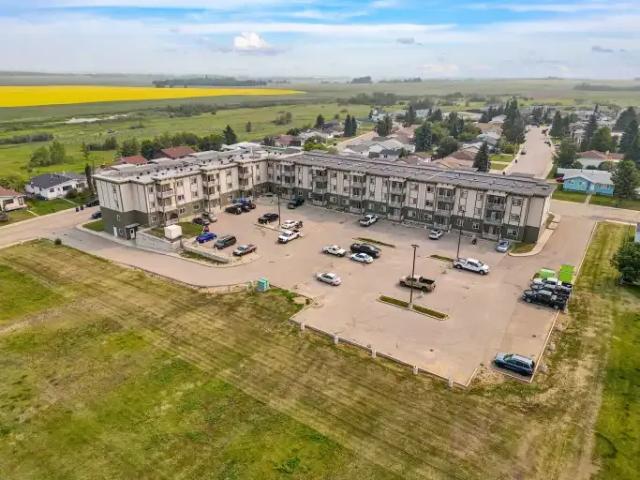 1 Bedroom Condo Bruderheim AB LS104180711