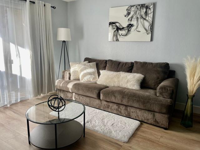 1 Bedroom Condo for Rent at 2730 Oak Rd, Walnut Creek, CA 94597