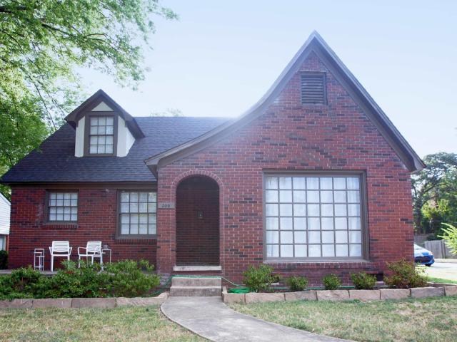 1 Bedroom Condo for Rent at 300 S Valentine St #4, Little Rock, AR 72205 Capital View