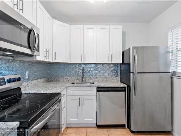 1 Bedroom Condo for Rent at 700 Layne Blvd #316, Hallandale Beach, FL 33009 Hallandale Beach