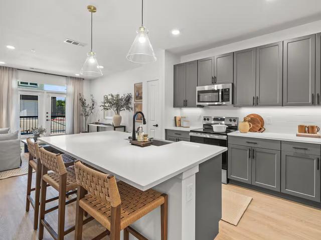 1 Bedroom Condo for Rent at 701 Pharr Street #2004.1, Fort Worth, TX 76102