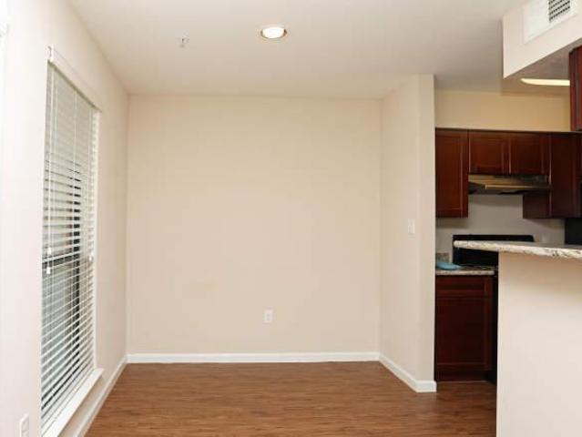 1 bedroom, Conroe TX 77304 104861807
