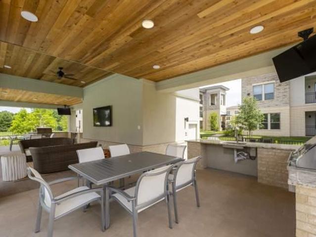 1 bedroom, Conroe TX 77304 104862066