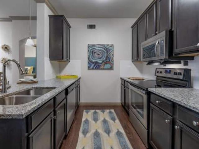 1 bedroom, Conroe TX 77304 105855678