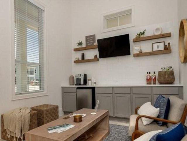 1 bedroom, Conroe TX 77384 105851839