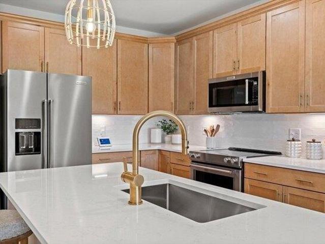 1 bedroom, Canton MA 02021 105473946