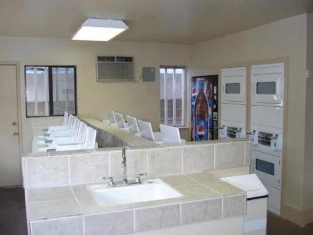 1 bedroom, Carmichael CA 95608 102765257