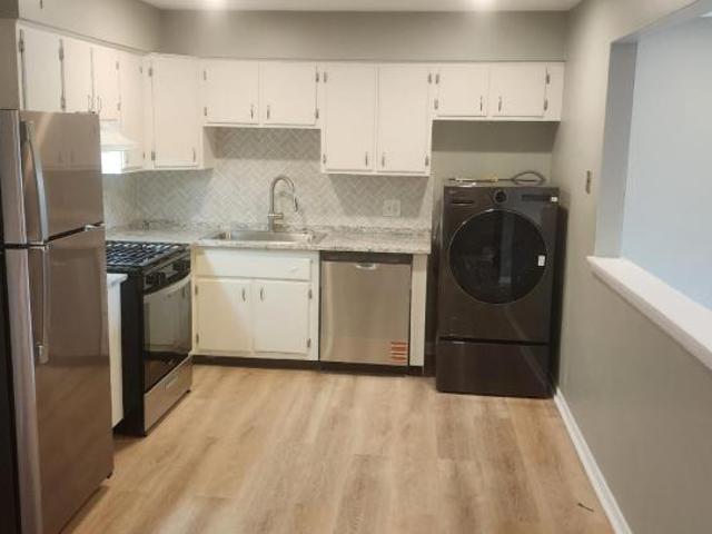 1 bedroom, Cary IL 60013 105482634