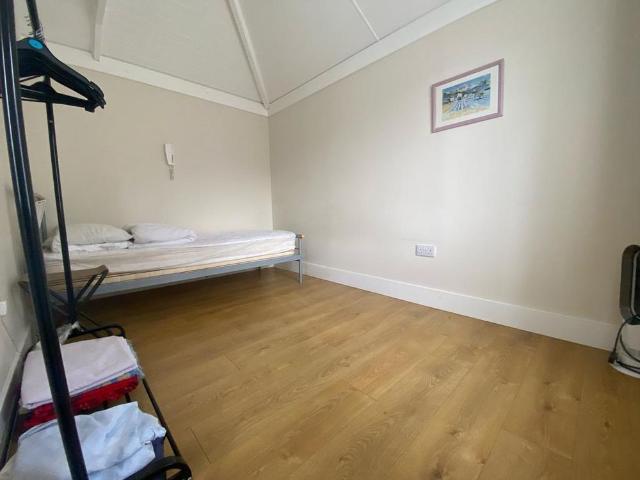 1 bedroom chalet to rent