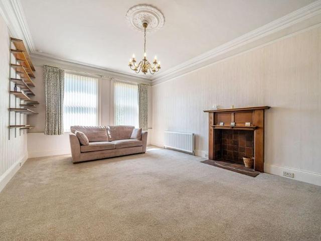 1 bedroom character property to rent