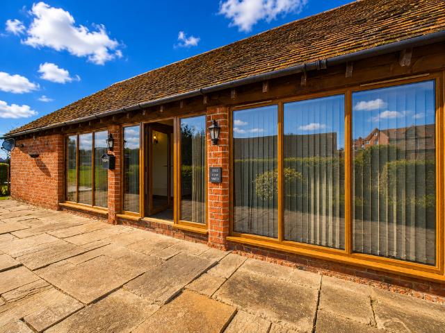 1 bedroom character property to rent