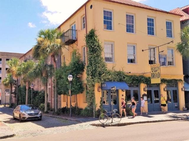 1 bedroom, Charleston SC 29401 106216013